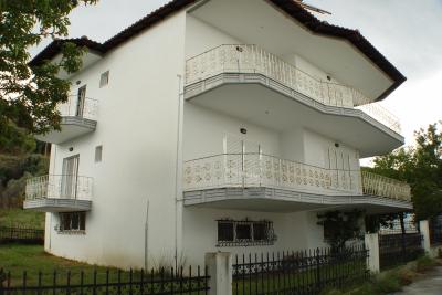 Недвижимость на Аспровалта . Квартира площадью 160 кв.м.