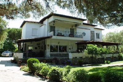 Недвижимость на Халкидики . Вилла площадью 220 кв.м.